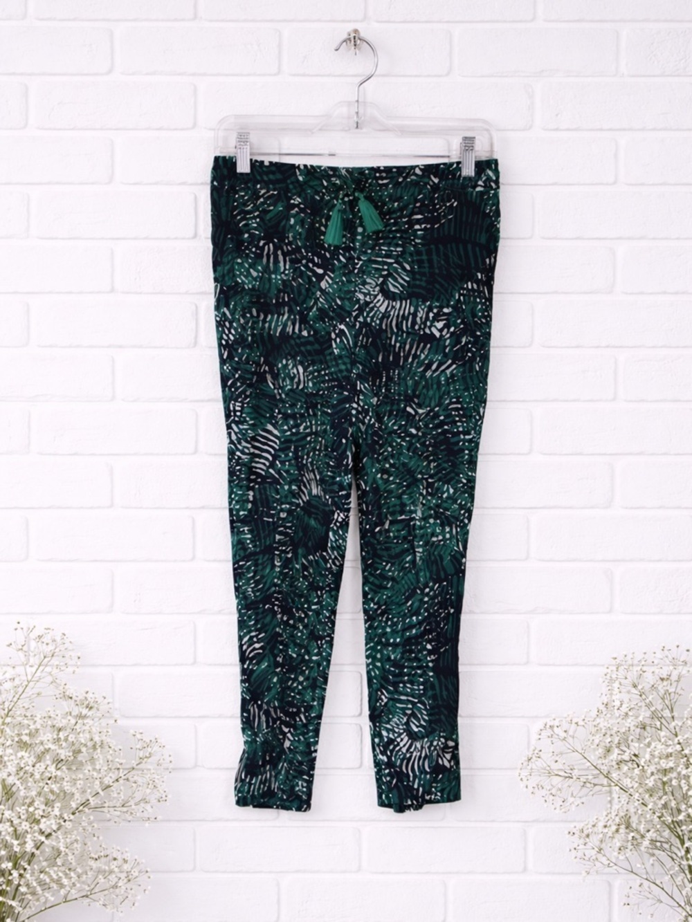 Boden Bembridge Trousers in Green Leaf Print Size 6P
